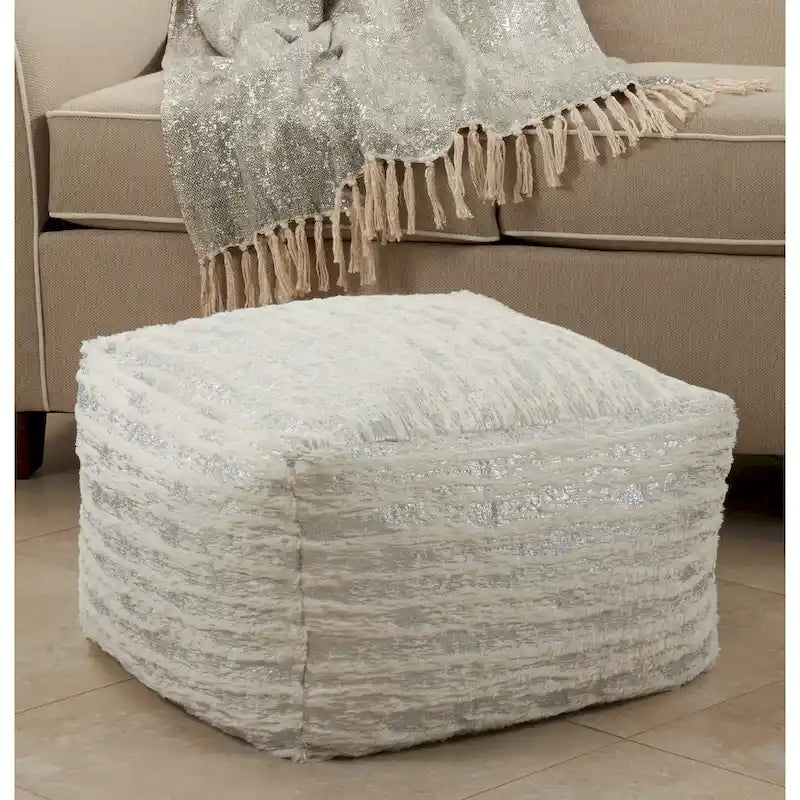 Pouf en fausse fourrure avec motif imprimé métallique