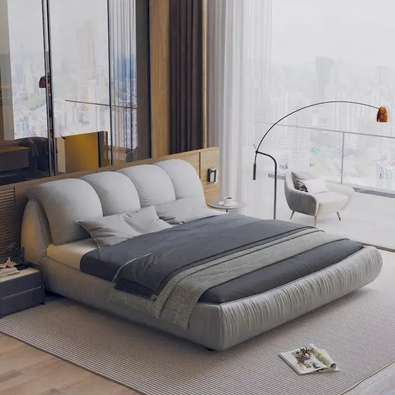Lit plateforme rembourré King Size avec tête de lit capitonnée surdimensionnée