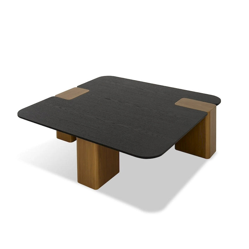 Table basse Cid Casy 99 cm, placage noir carré, pieds blocs brossés dorés